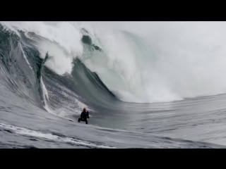 russell bierke battles a heavy day at shipstern bluff sessions